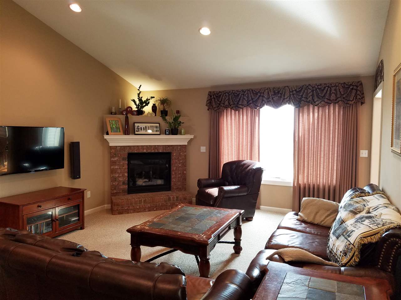 414 Ironwood Ln