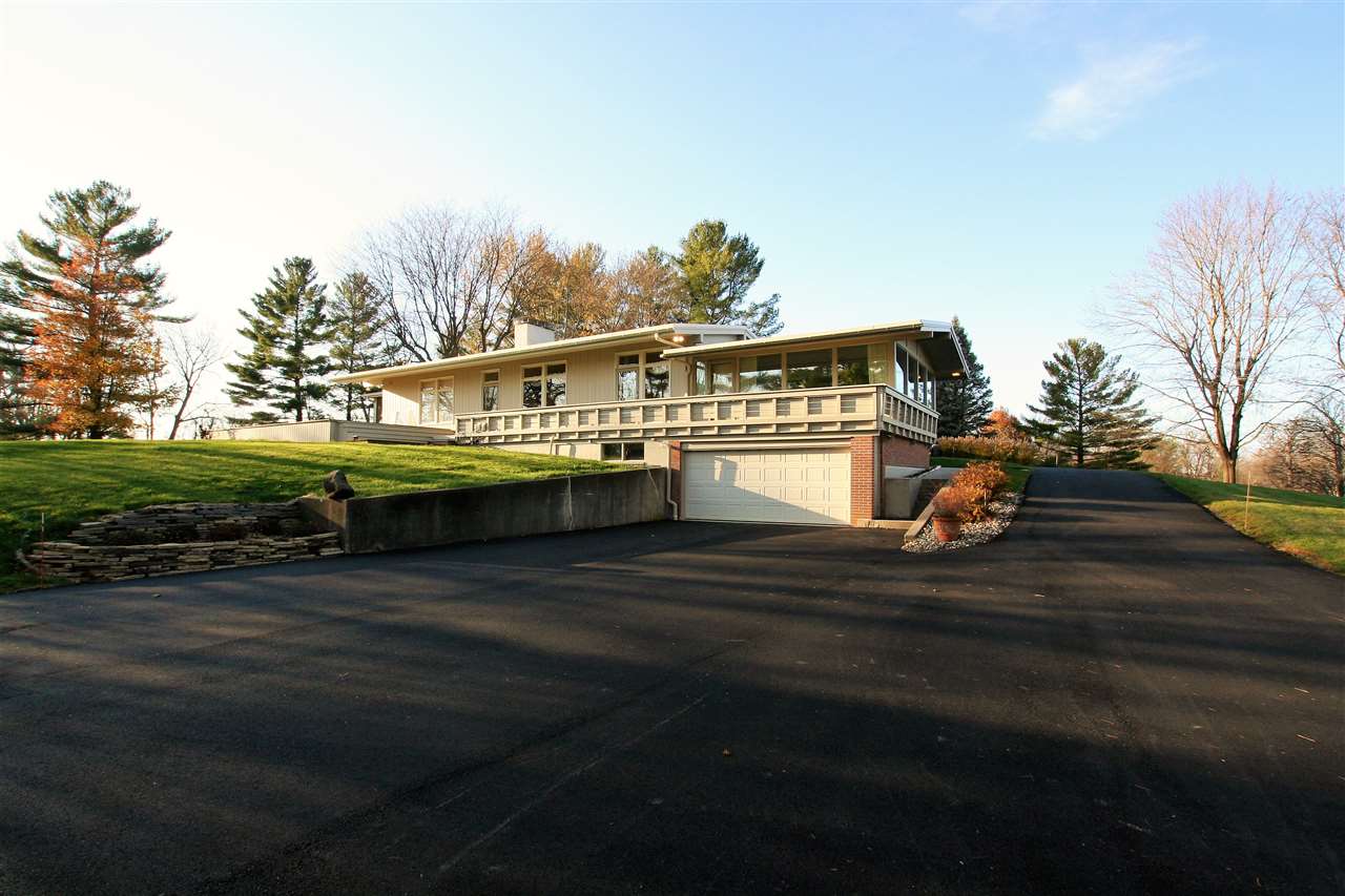 706 Wakefield Cir