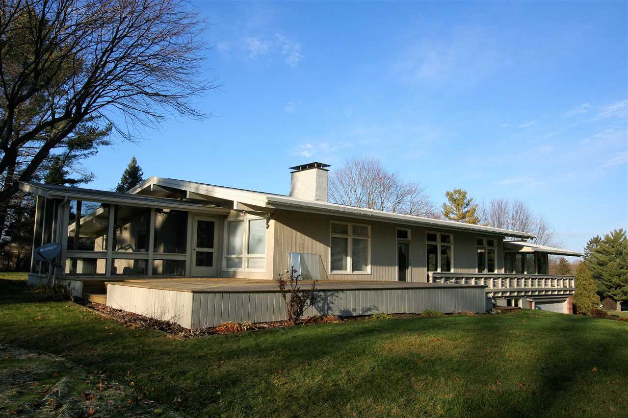 706 Wakefield Cir