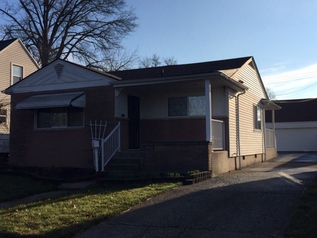 1949 Griswold Dr