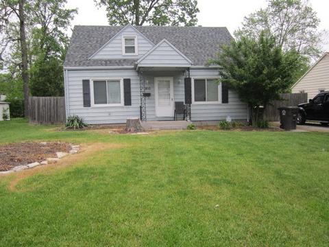 2121 Hazelwood Ave