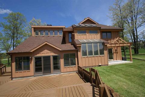 9806 Crown Point Dr