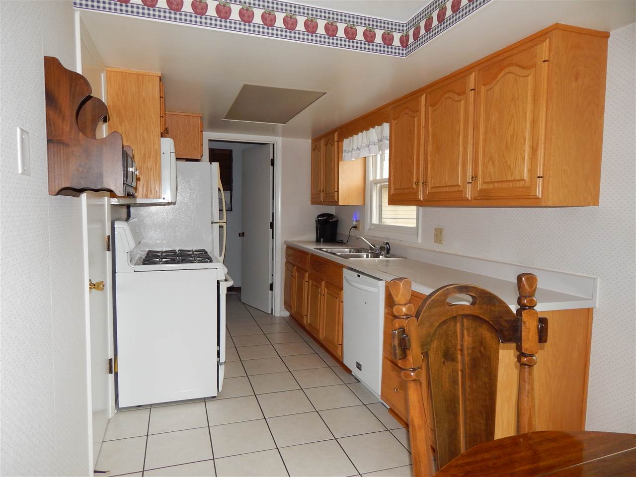 7311 Elmbrook Dr