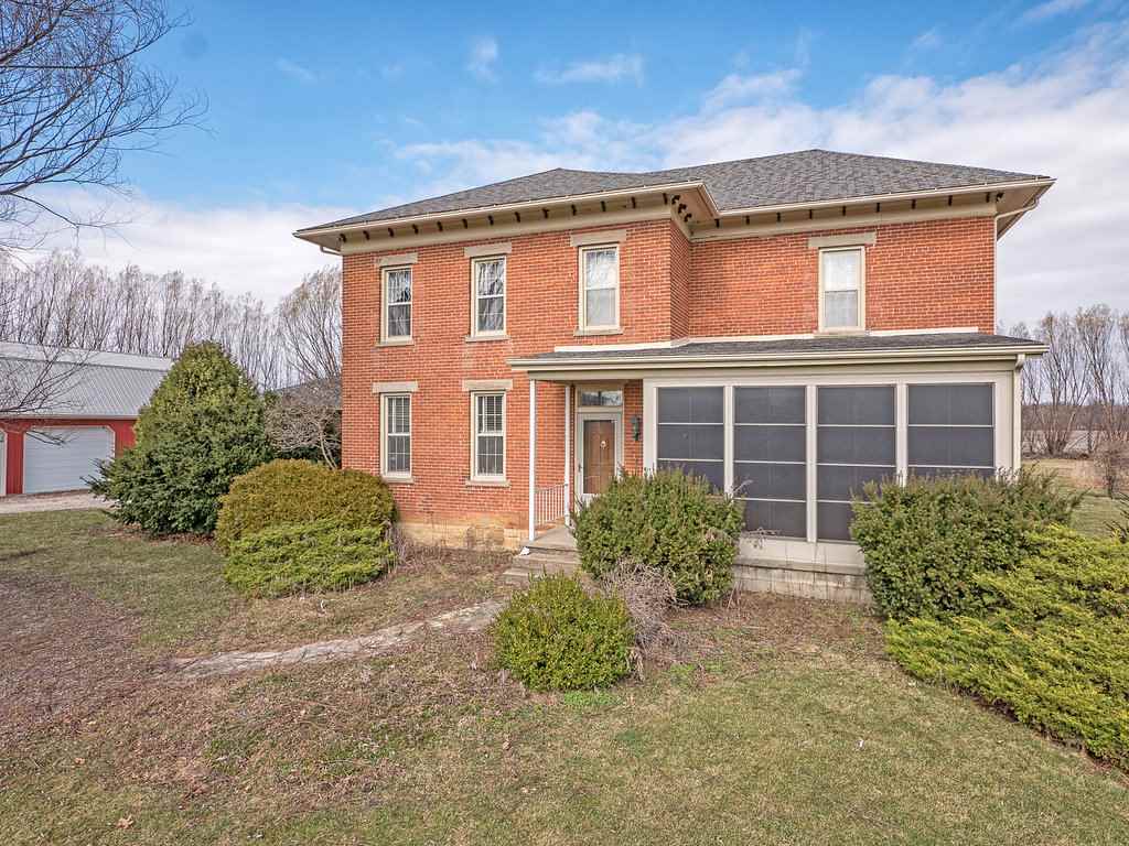 7316 Holden Dr