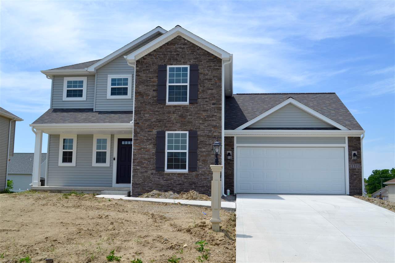 For Sale: 1311 Henlock Dr Fort Wayne, IN 46818
