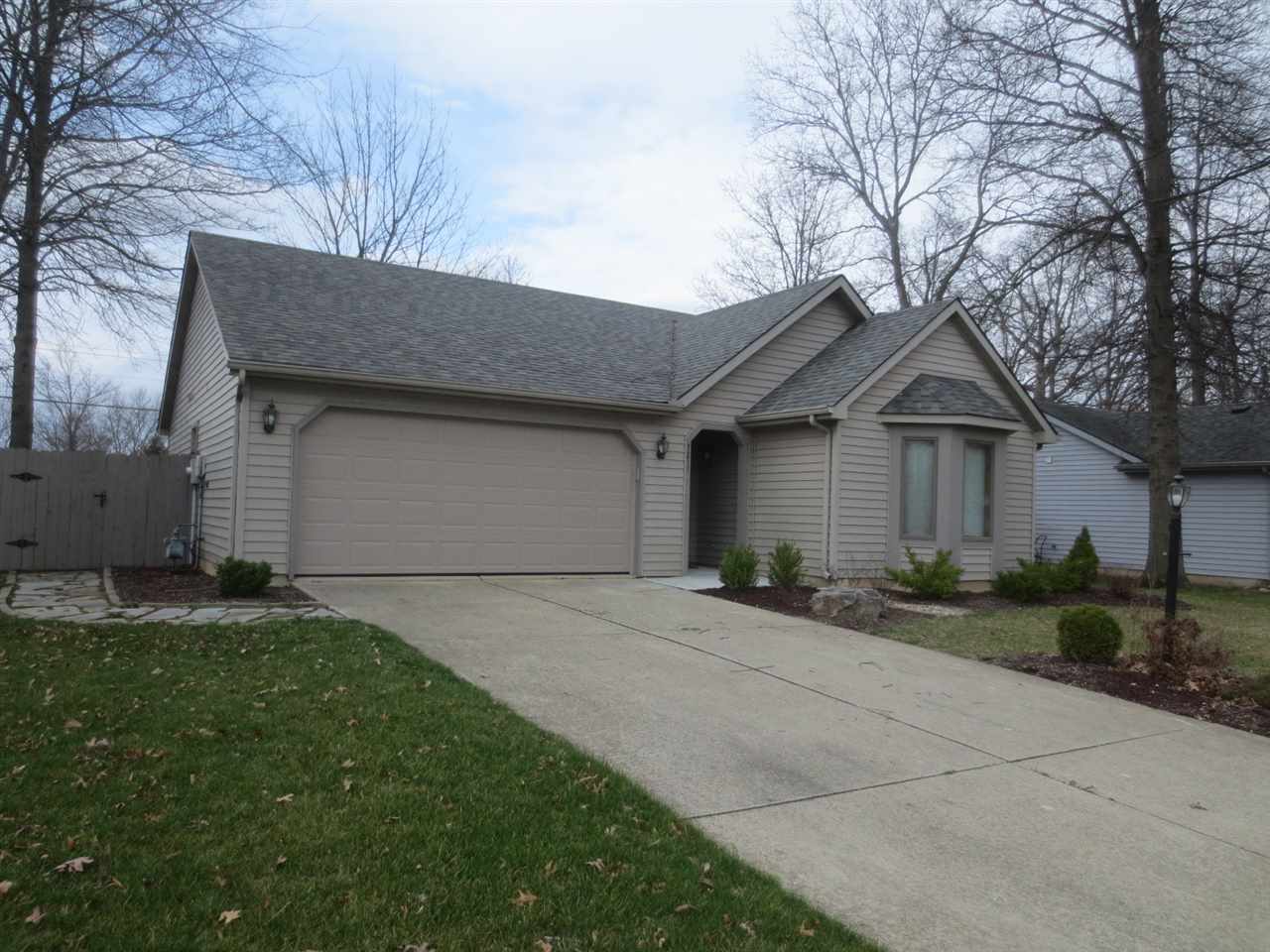 5016 Ione Dr