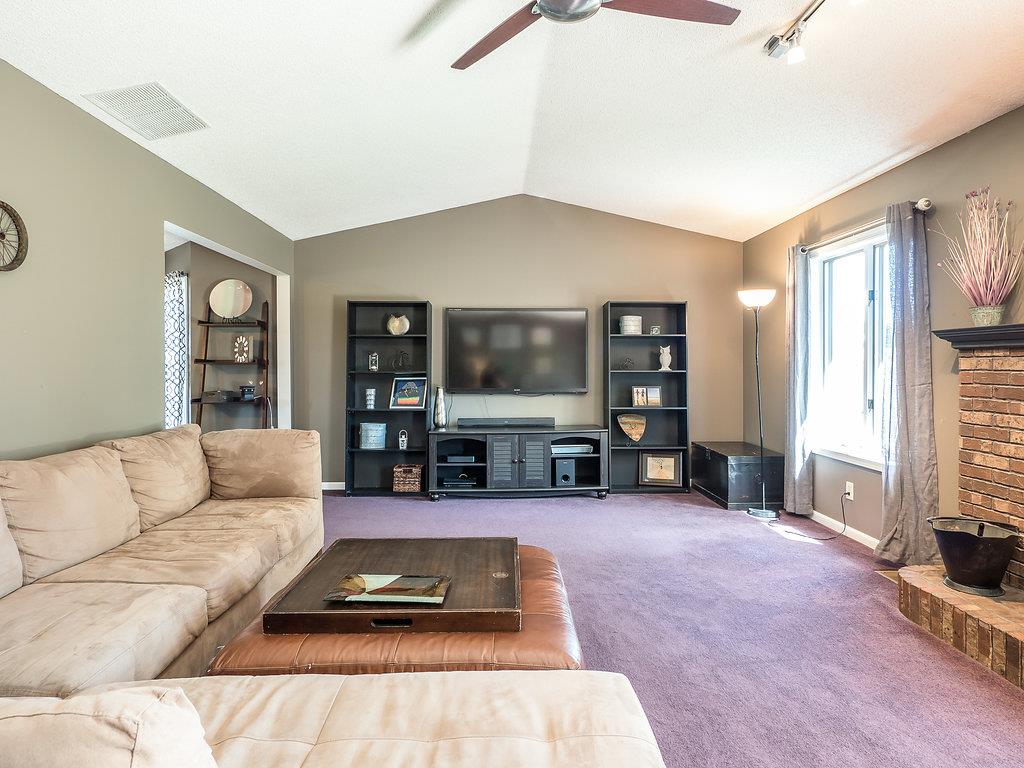 2509 Gump Rd