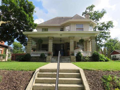 208 Orchard Ln