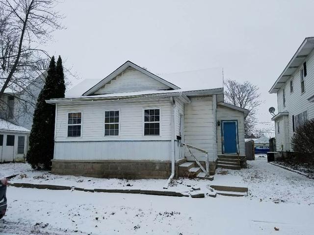 110 E 35th St