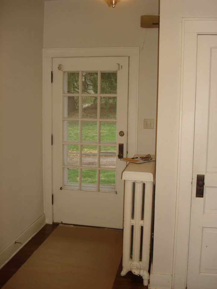 320 Burlington Ave