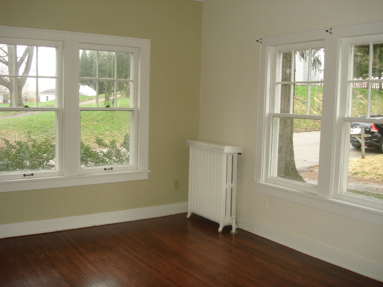 320 Burlington Ave