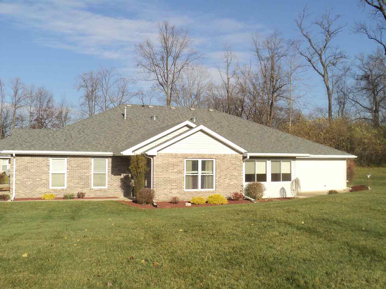 660 Hickory Ct
