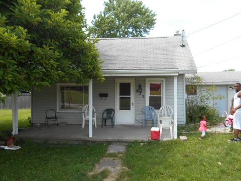 118 E Wall St