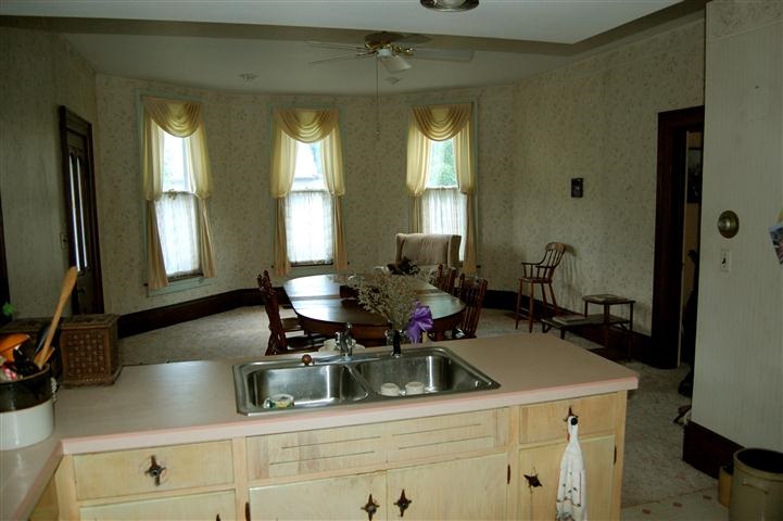 1110 Royale Dr