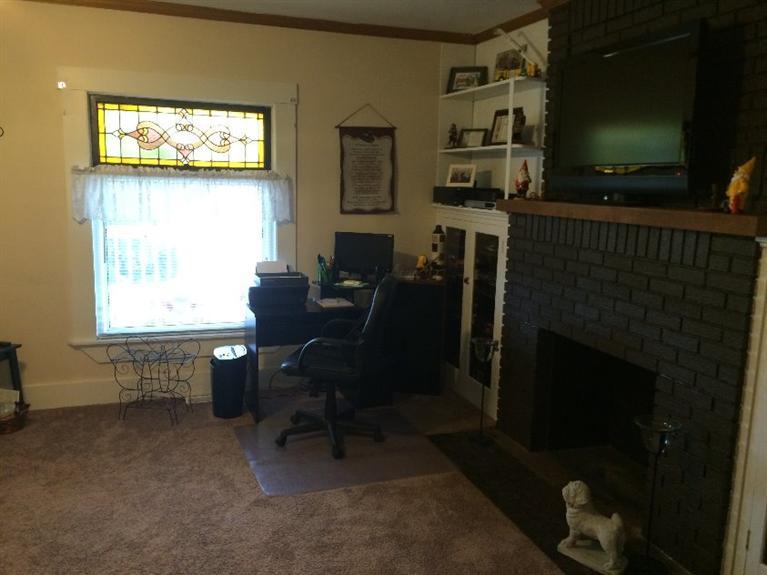 For Sale: 223 Conwell St Aurora, IN 47001