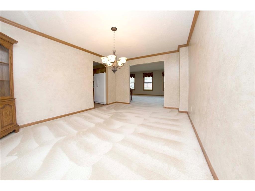 377 Charles Pl