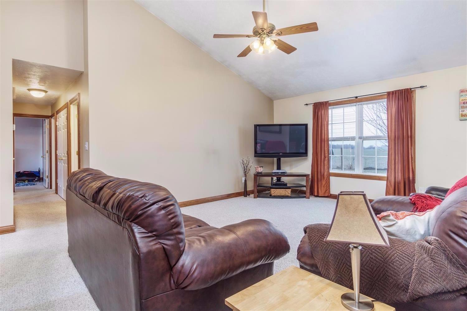 19 Indian Cove Cir
