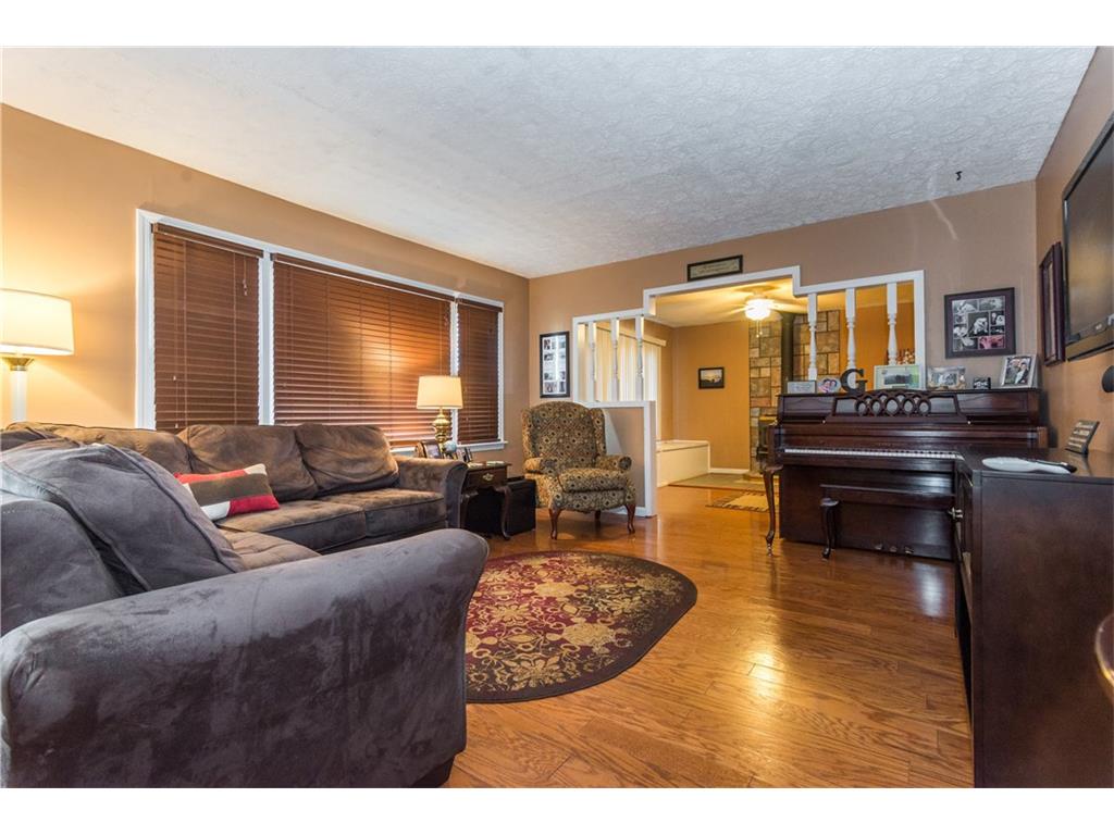 1573 W Booe Rd