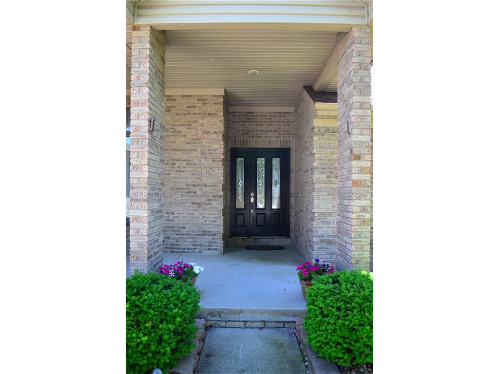 3823 W North Wood Lake Dr