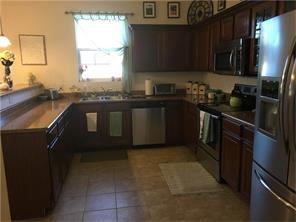 3325 Lake Stream Dr