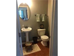 3325 Lake Stream Dr