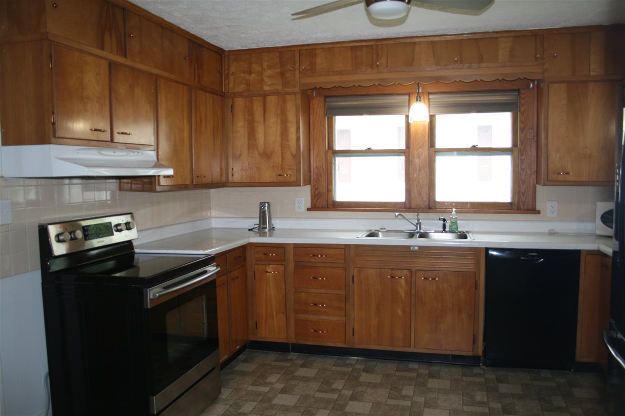 1320 Oak Mnr