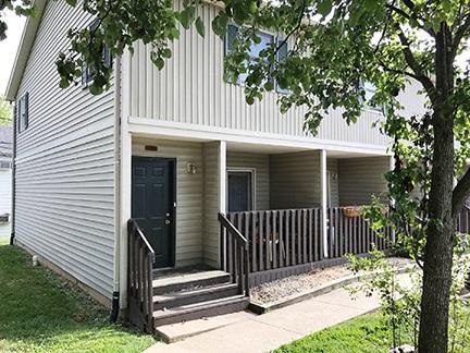 1525 W 7th St