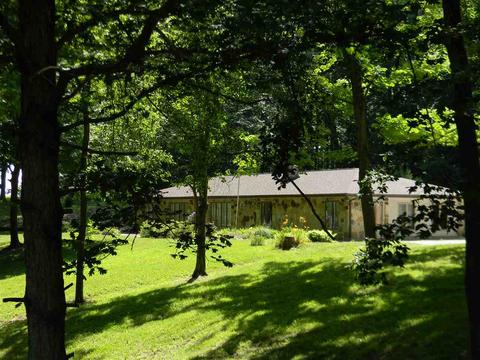 127 Meadow Ln