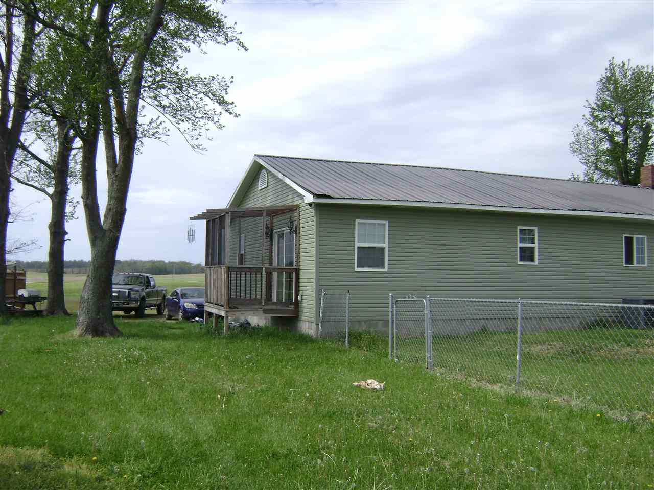 3 W Main St