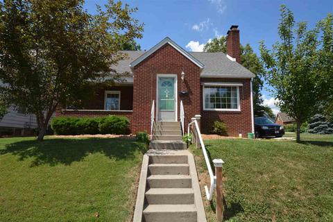 312 N Truman Rd