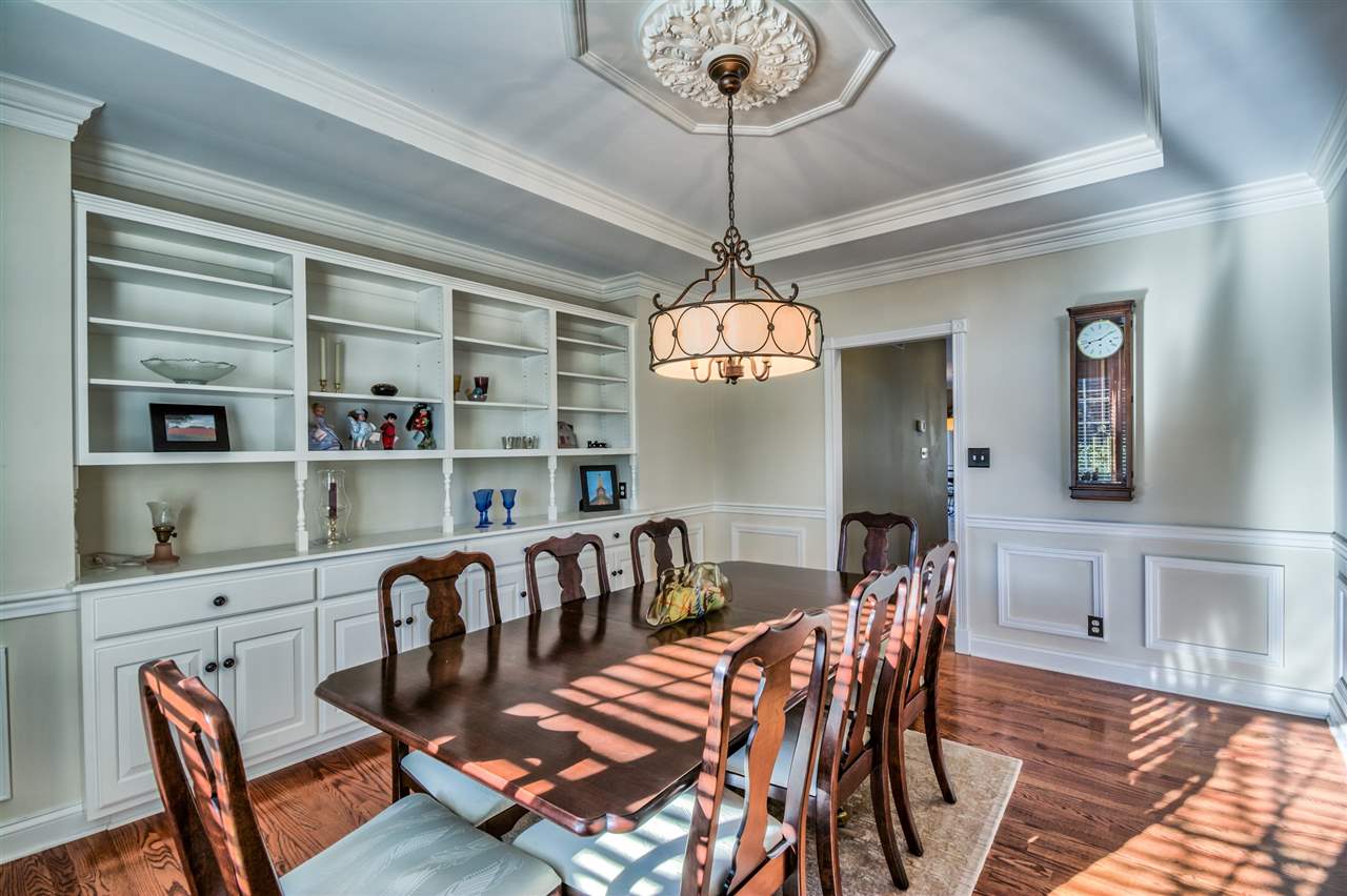 14135 Worthington Ct