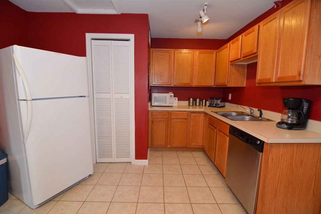 3301 Tremont Rd