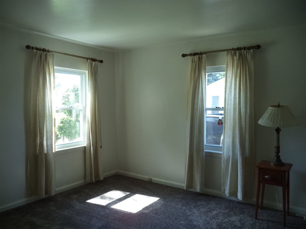 For Sale: 1101 N Villa Dr Evansville, IN 47711