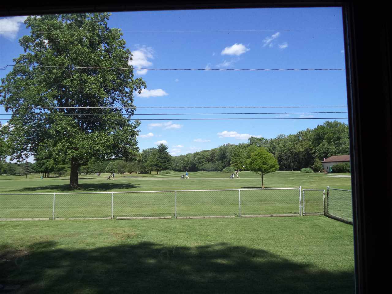 For Sale: 1101 N Villa Dr Evansville, IN 47711