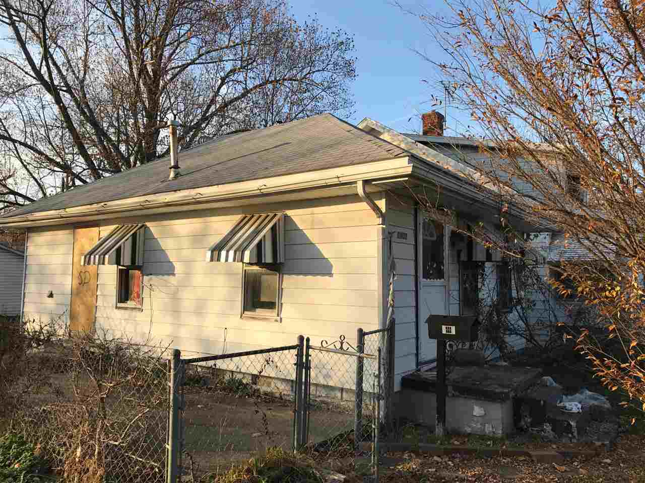1307 Henning Ave