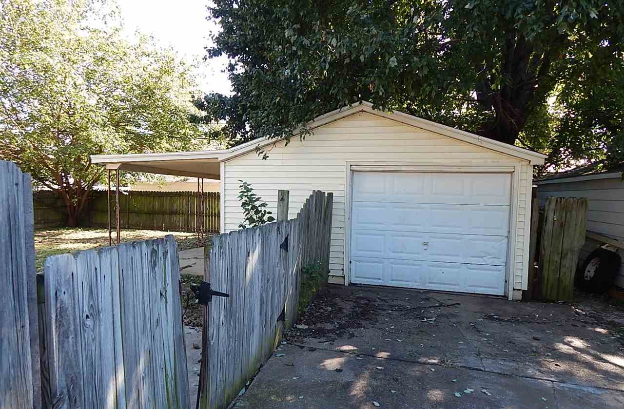 2409 Graham Ave