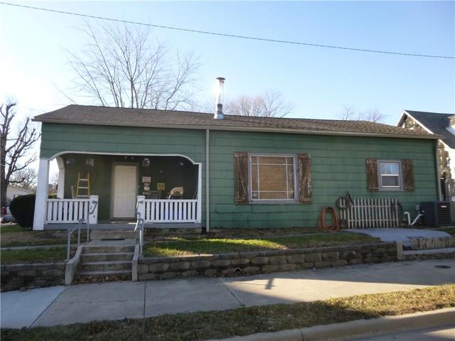 303 W Association St