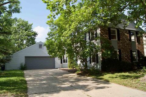 844 Ashland St
