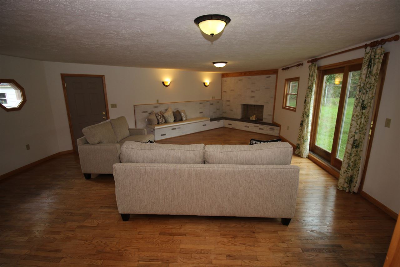 60 Collins Dr