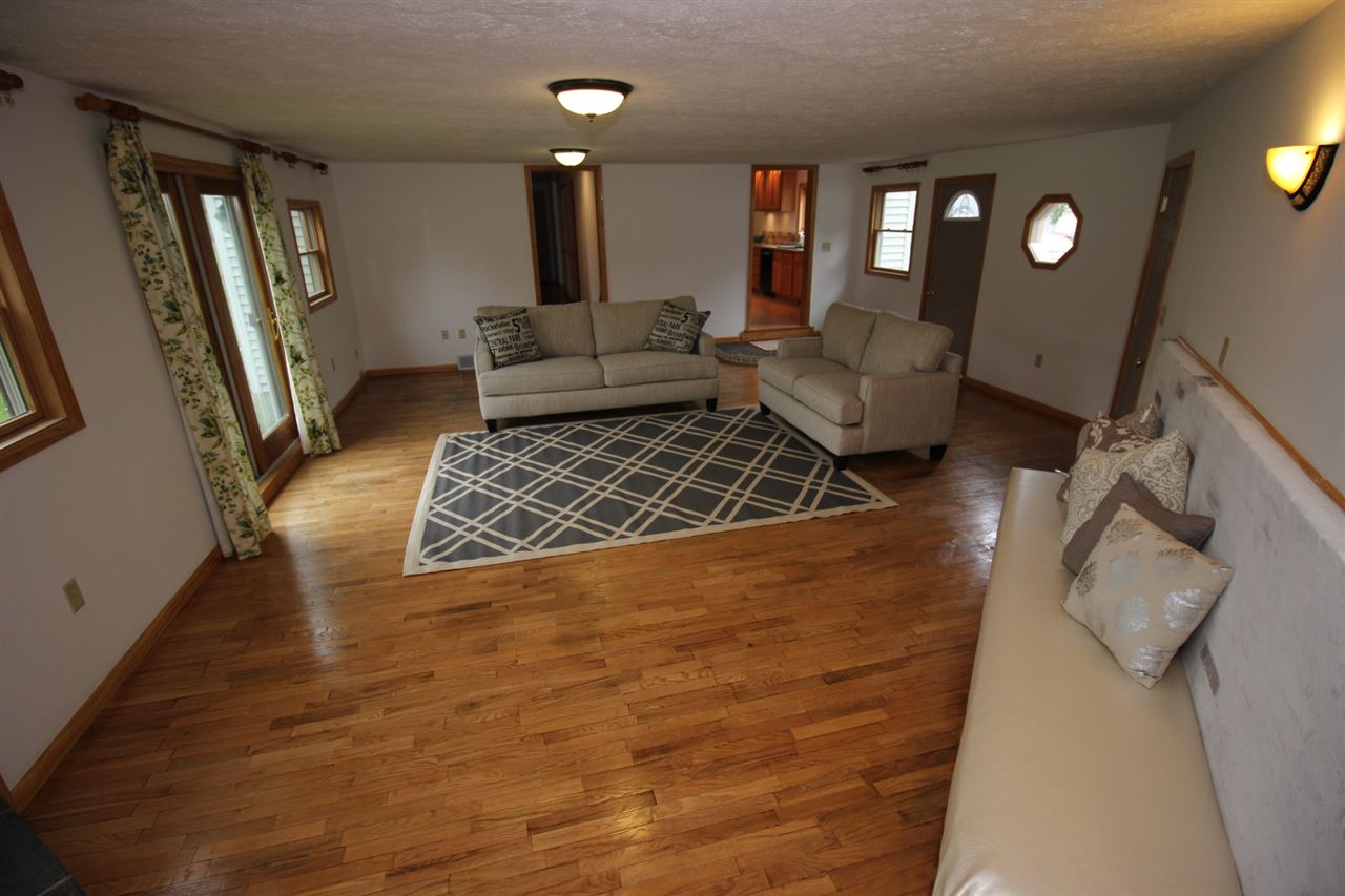 60 Collins Dr