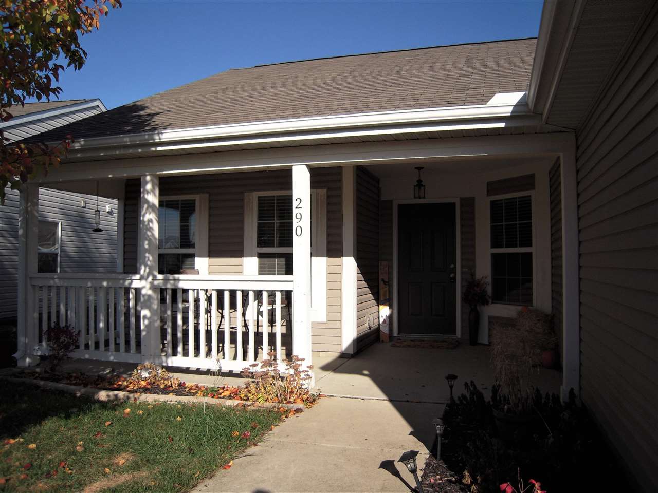 290 Chapelhill Dr