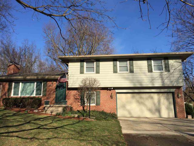 129 E Oak St