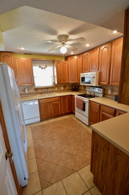 1409 Newsom Dr