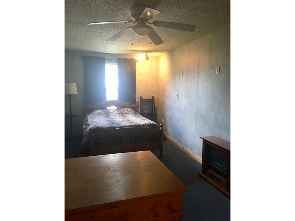 437 Montclaire St
