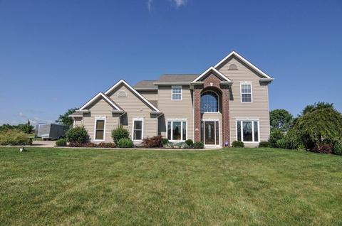 223 Valley Dr