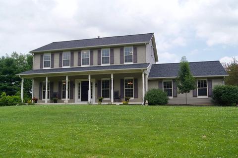 223 Valley Dr