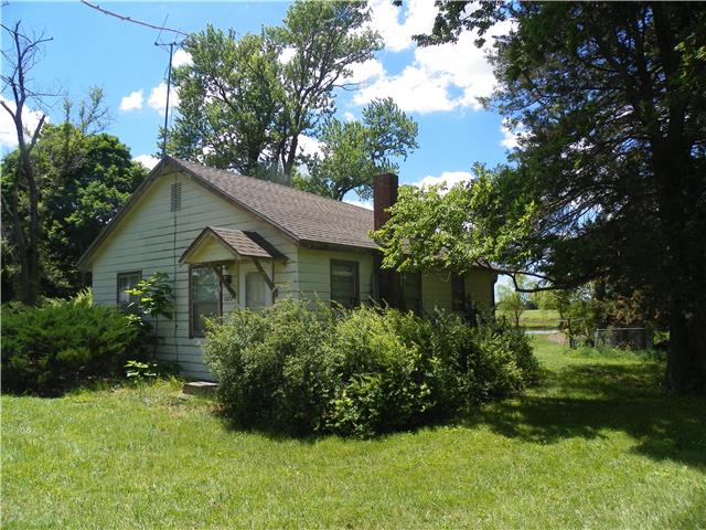 For Sale: 1275 E 2100 Rd Eudora, KS 66025
