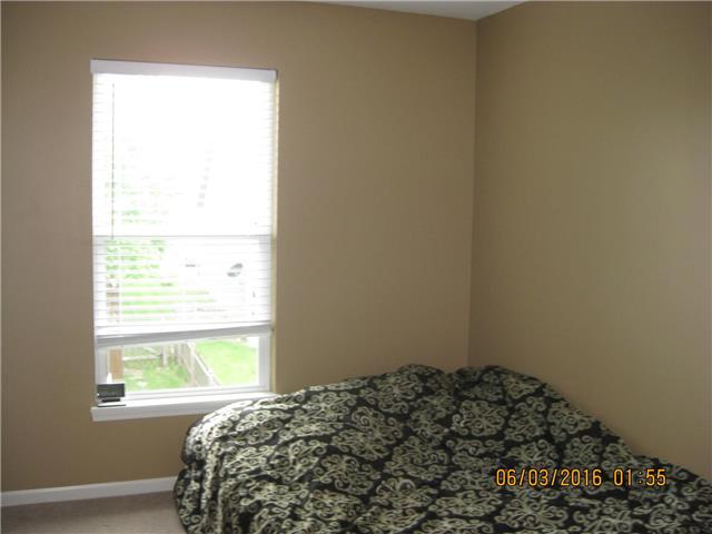 For Sale: 1019 Ironwood Ct Leavenworth, KS 66048