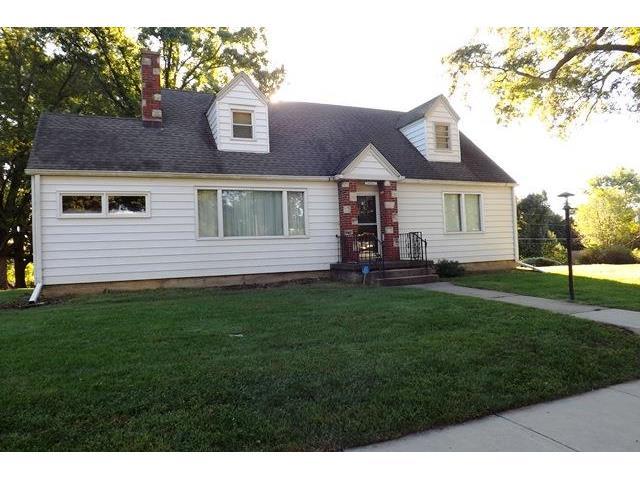 1401 Grand Ave