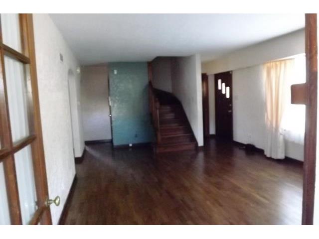 1401 Grand Ave